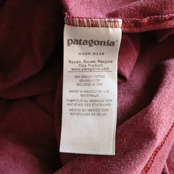 Patagonia Women's Burgundy Small Slim Fit Stretch Short‎ Sleeve Graphic T-Shirt - Picture 9 of 10